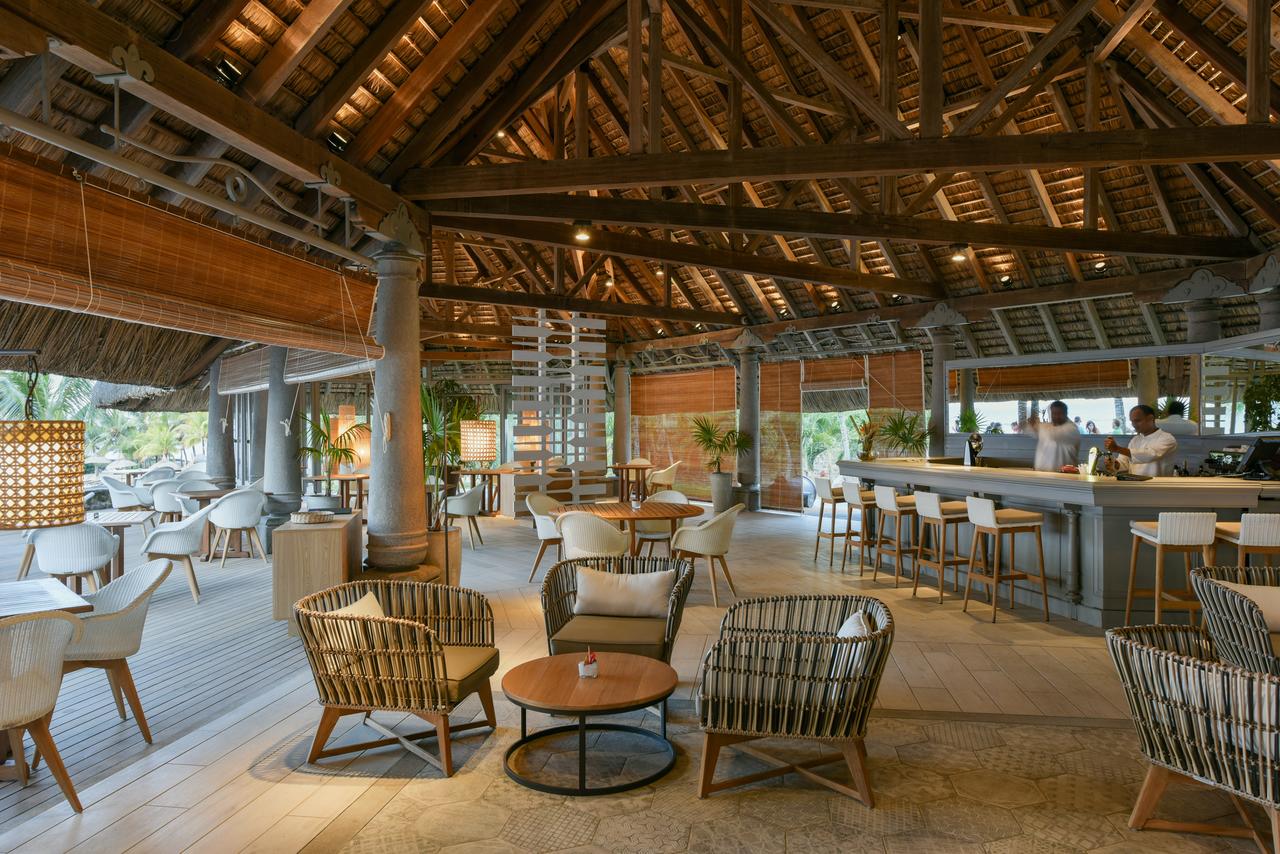 באר וארוחה - קאנונייר ביץ' קומבר - מאוריציוס