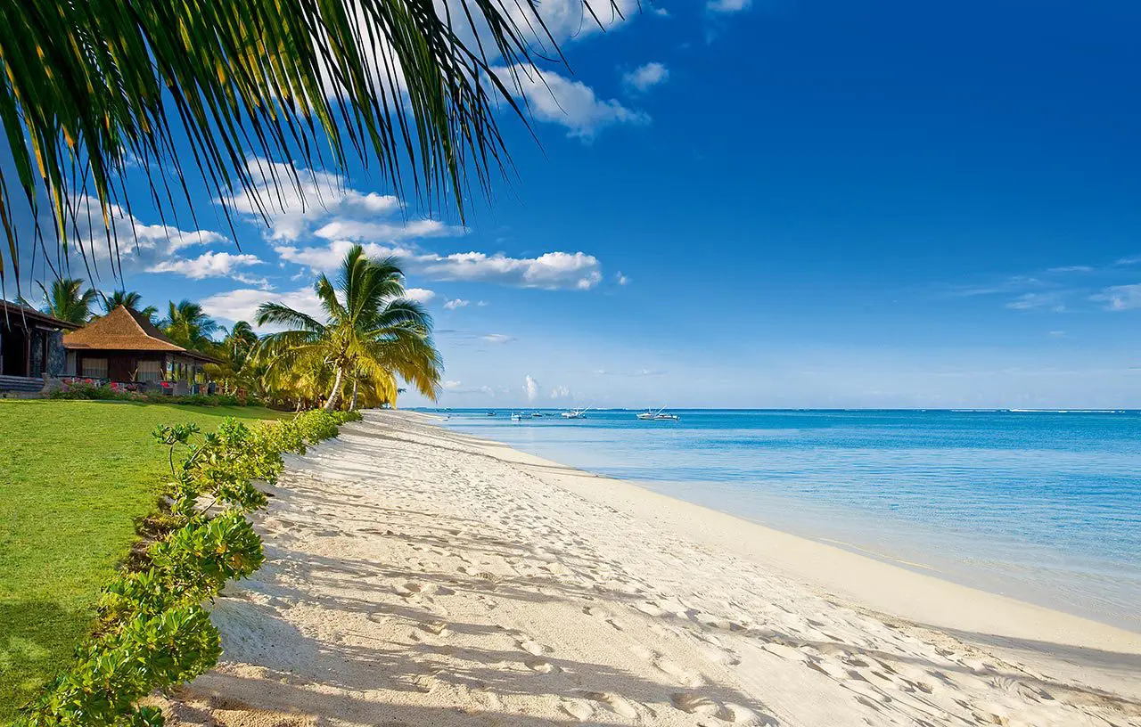 לוקס לה מורן - מאוריציוס - חוף ים מקסים