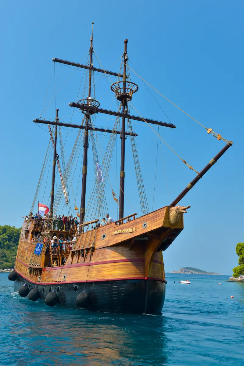 הפלגה בספינה - טיול תמריץ