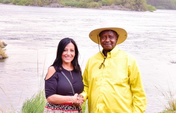 טלי יטיב עם נשיא אוגנדה